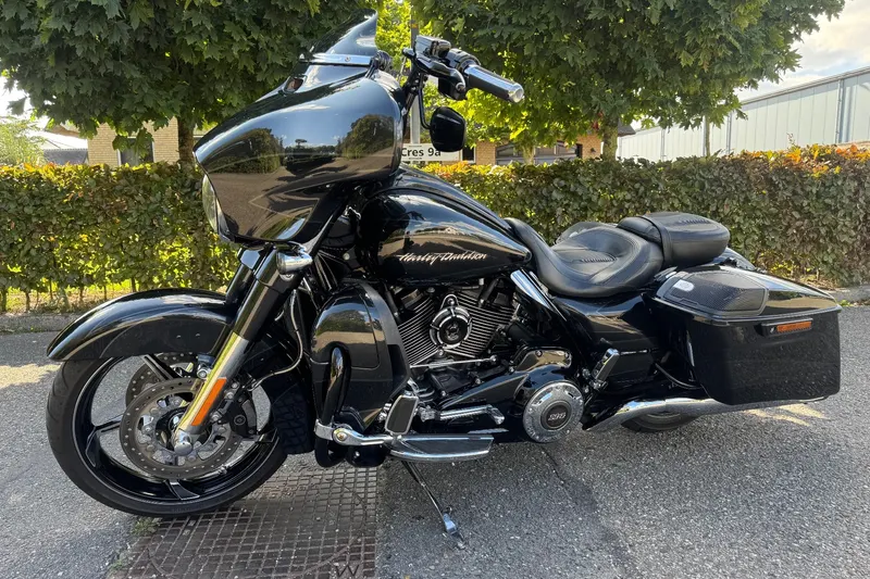 Harley-Davidson Street Glide (2017)