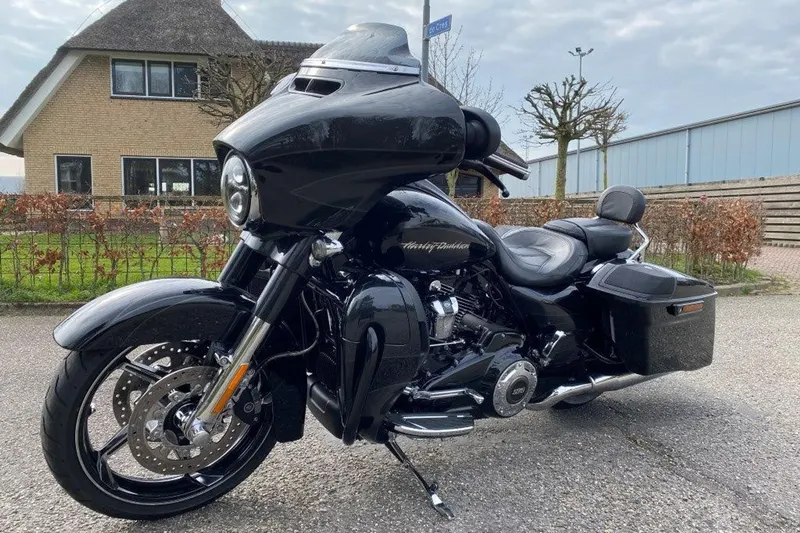 Harley-Davidson Street Glide (2017)