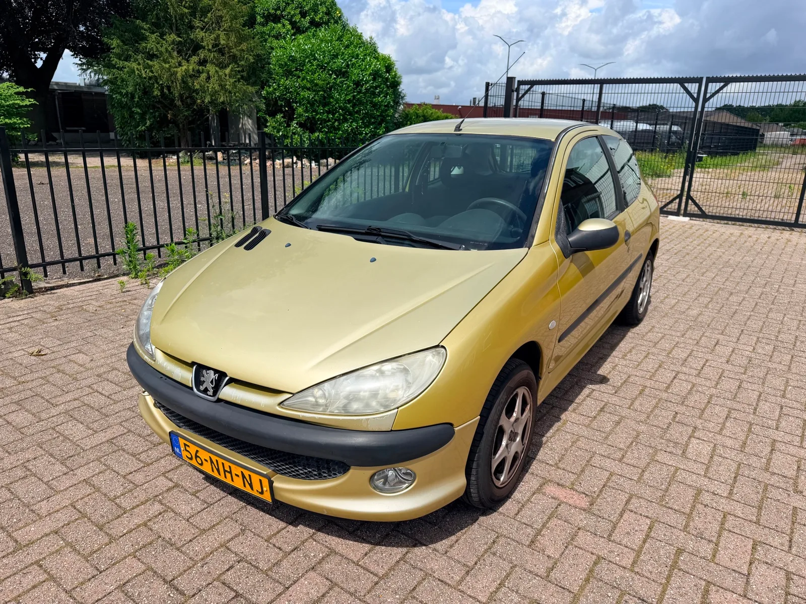 Peugeot 206 (2003) — foto 1