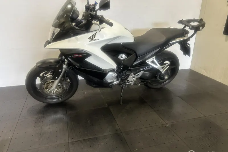 Honda VFR 800 X Crossrunner (2014)