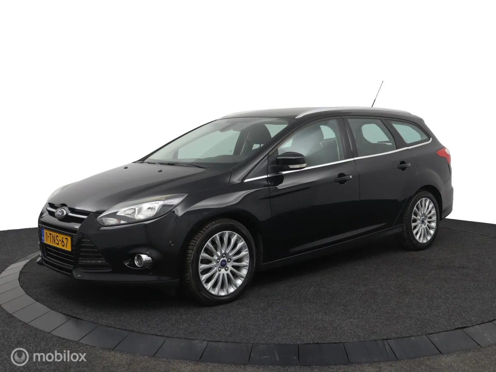 Ford Focus (2014) — foto 1