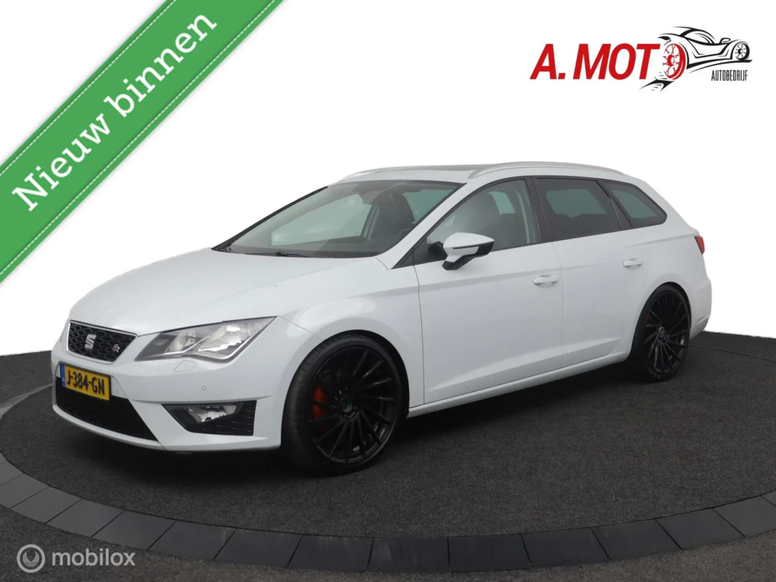SEAT Leon (2015) — foto 1