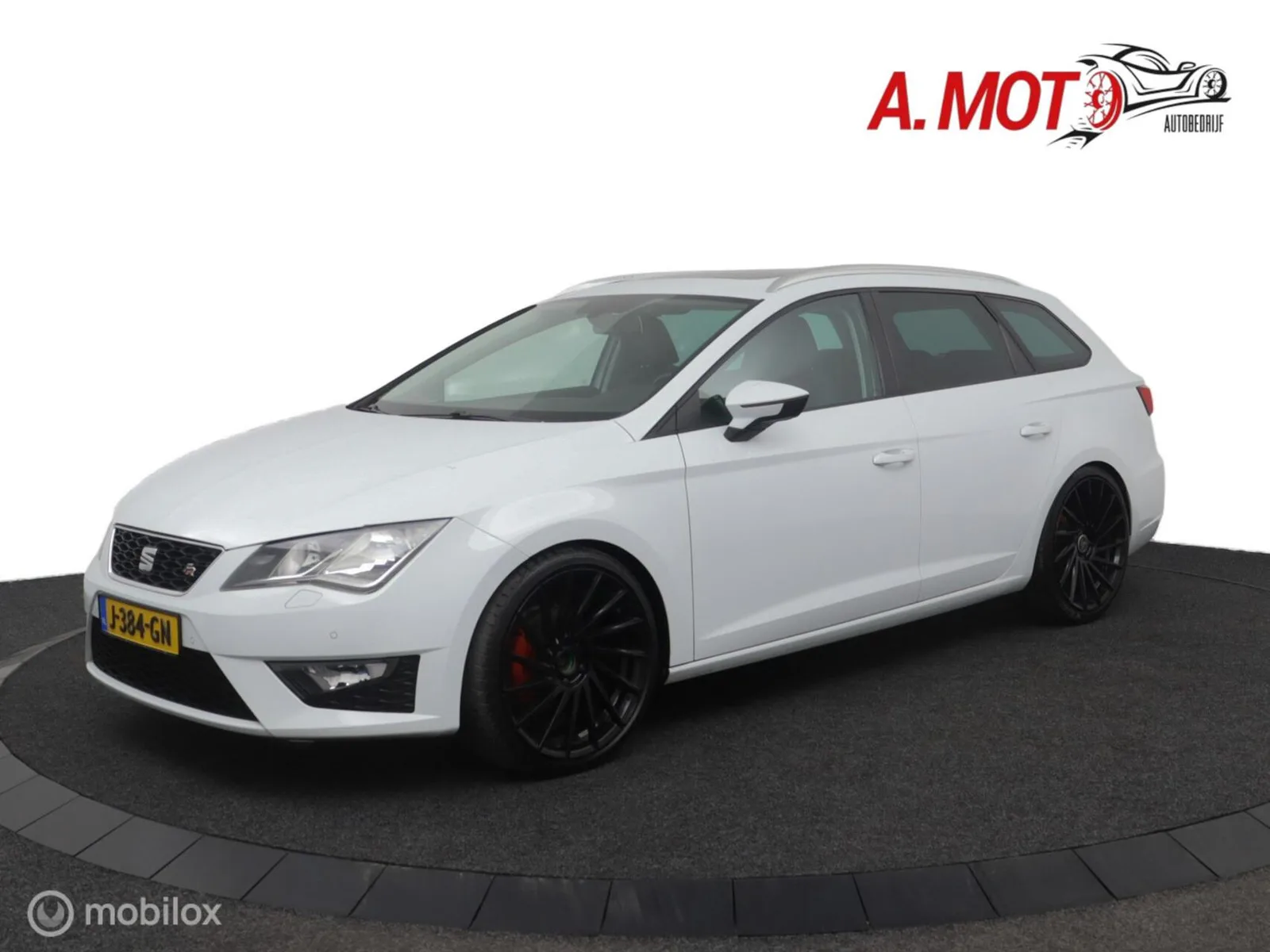 SEAT Leon (2015) — foto 1
