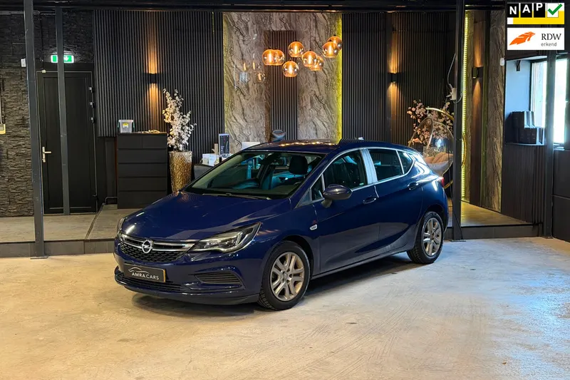 Opel Astra (2017)