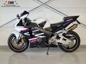 Honda CBR (2002) — foto 1