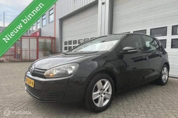 Volkswagen Golf (2010) — foto 1