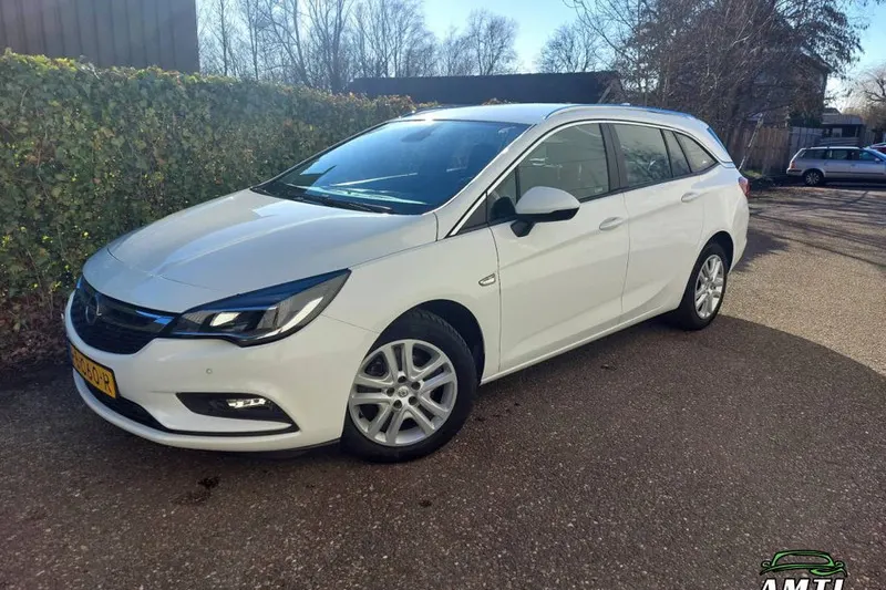 Opel Astra (2017)