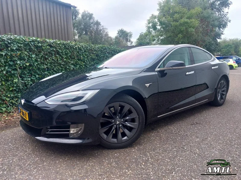 Tesla Model S (2018) — foto 1