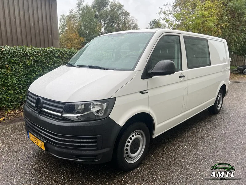Volkswagen Transporter (2017) — foto 1