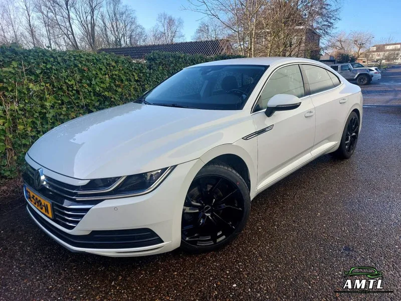 Volkswagen Arteon (2018) — foto 1
