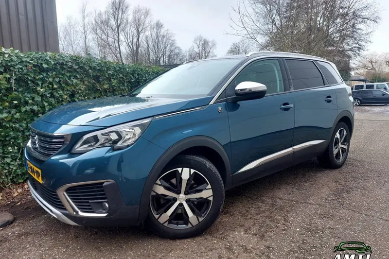 Peugeot 5008 (2020)