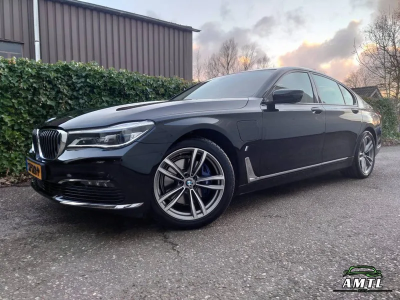 BMW 7-Serie (2016) — foto 1