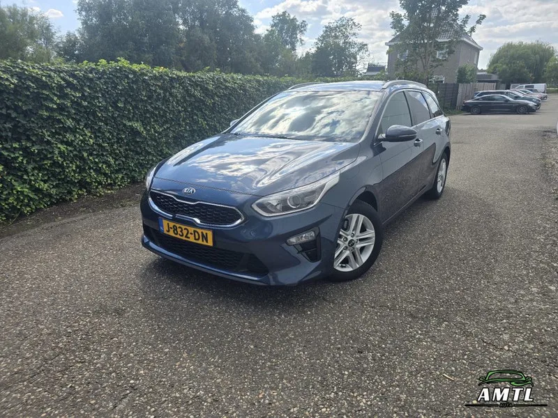 Kia Ceed Sportswagon (2020) — foto 1