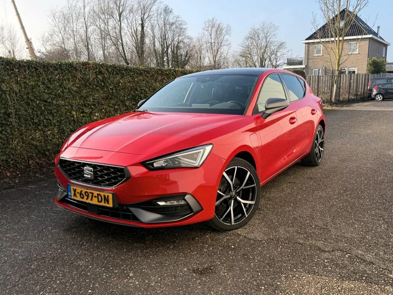 SEAT Leon (2020) — foto 1
