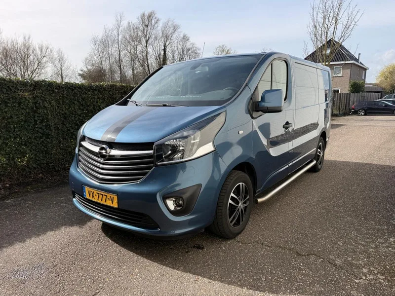 Opel Vivaro (2016) — foto 1