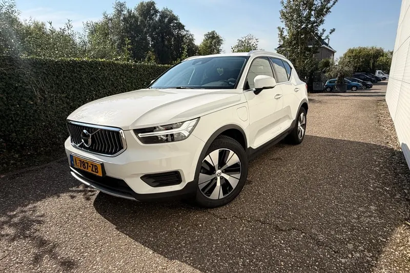 Volvo XC40 (2021)