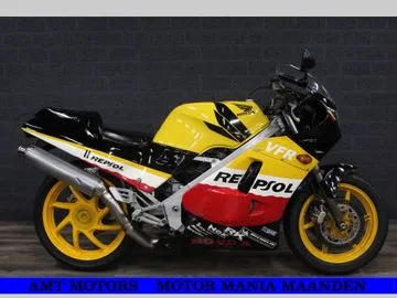 Honda VFR 400 R (1988) — foto 1