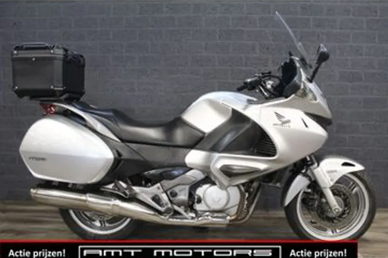 Honda NT 700 V Deauville (2008)