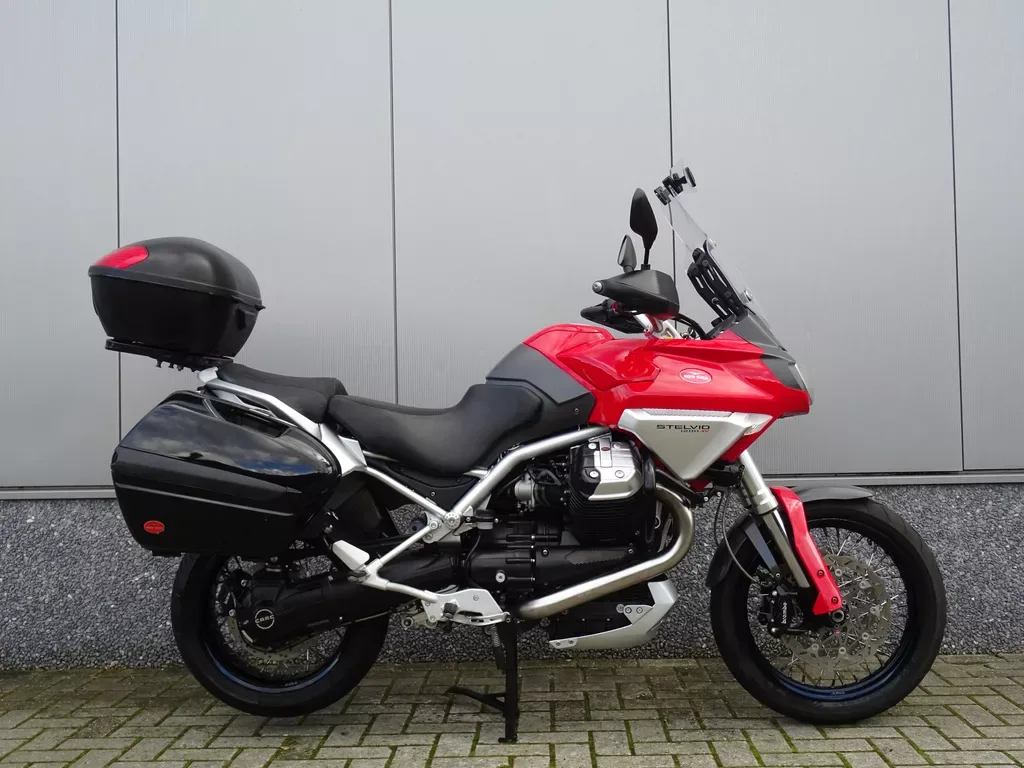 Moto Guzzi Stelvio 1200 (2008) — foto 1