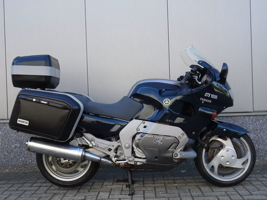 Yamaha GTS1000 (1995) — foto 1
