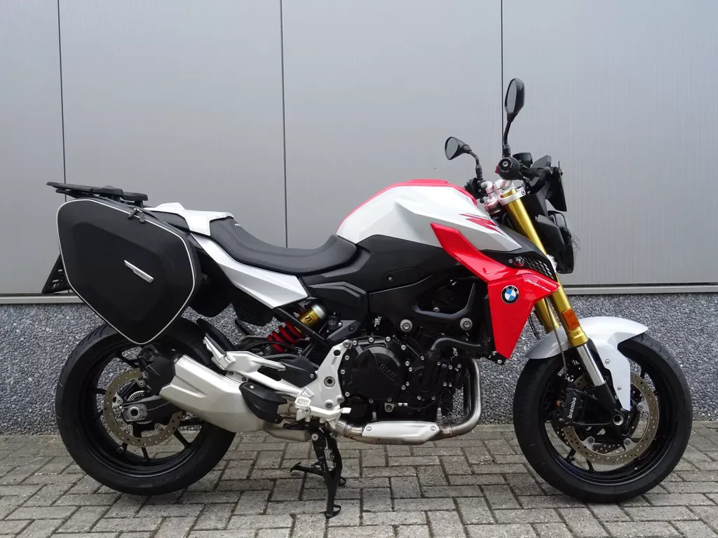 BMW F 900 R (2021) — foto 1