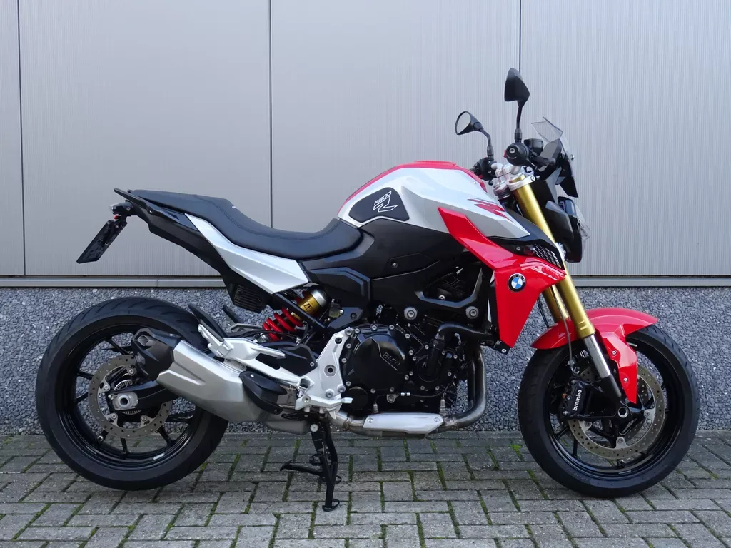 BMW F 900 R (2020) — foto 1