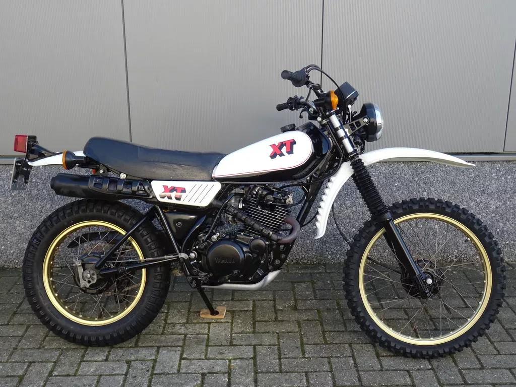 Yamaha XT 250 (1982) — foto 1