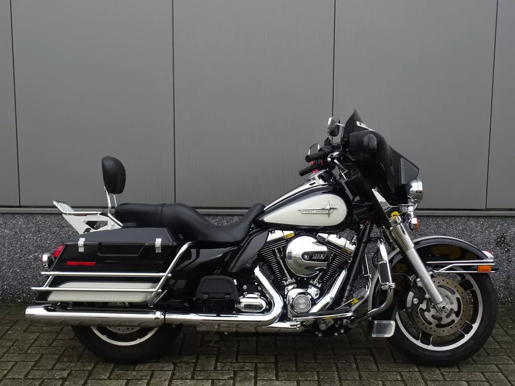 Harley-Davidson Electra Glide (2013) — foto 1
