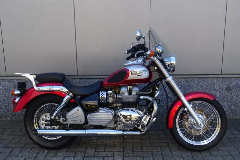 Triumph Bonneville America (2003)