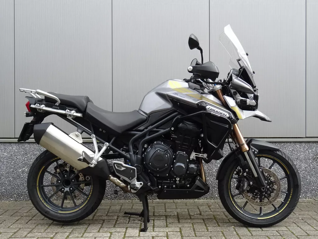 Triumph Tiger 1200 EXPLORER (2013) — foto 1