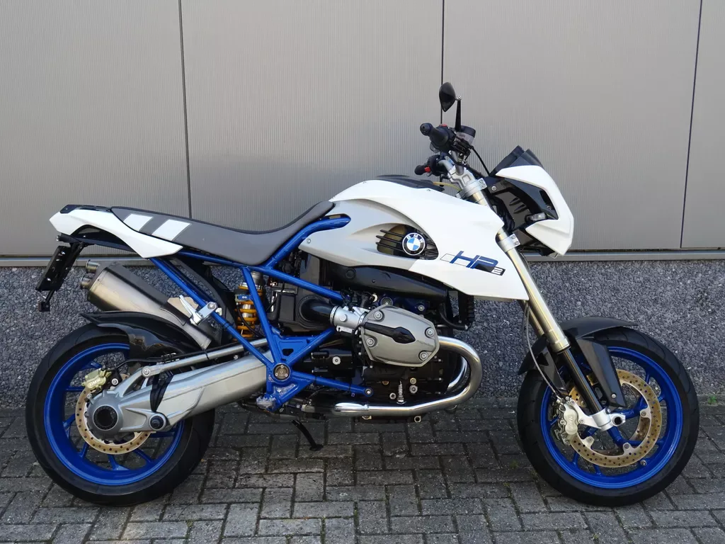 BMW HP2 Megamoto (2008) — foto 1