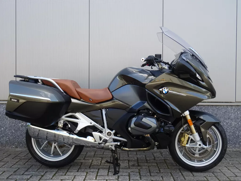 BMW R 1250 RT (2021) — foto 1