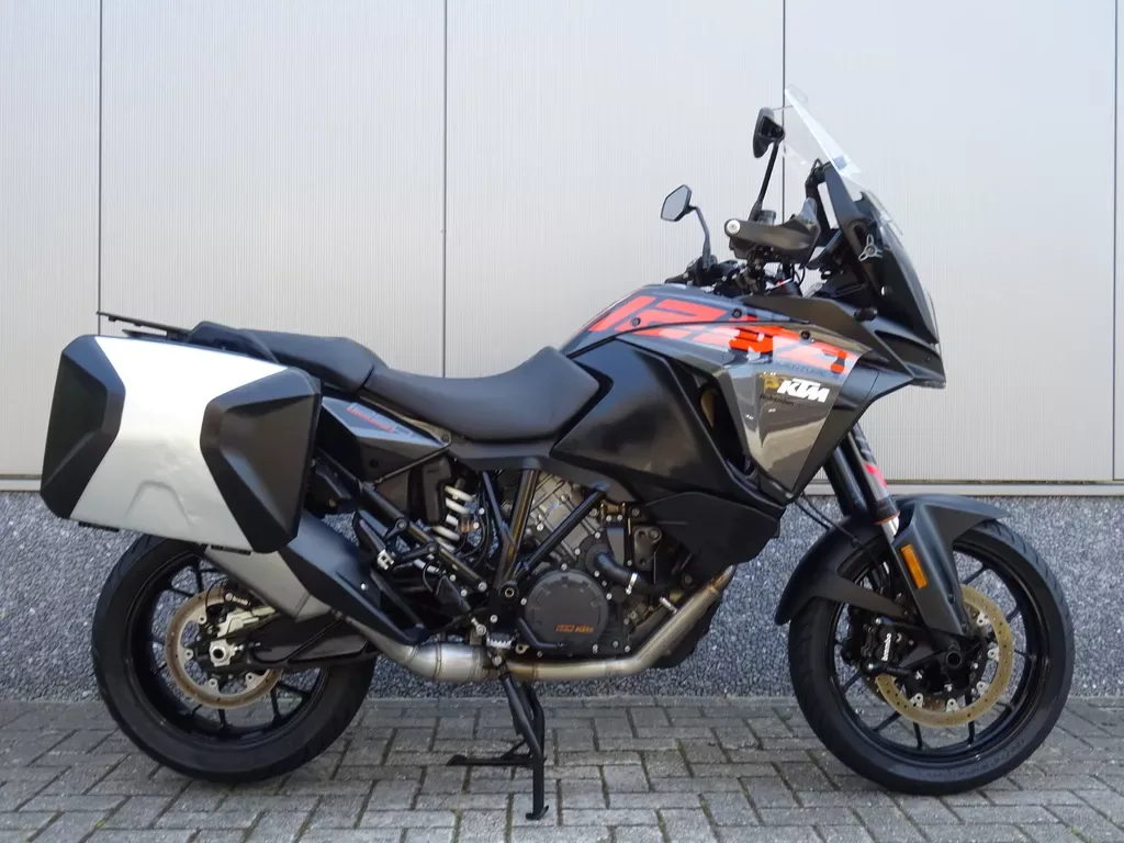 KTM 1290 Super Adventure S (2018) — foto 1