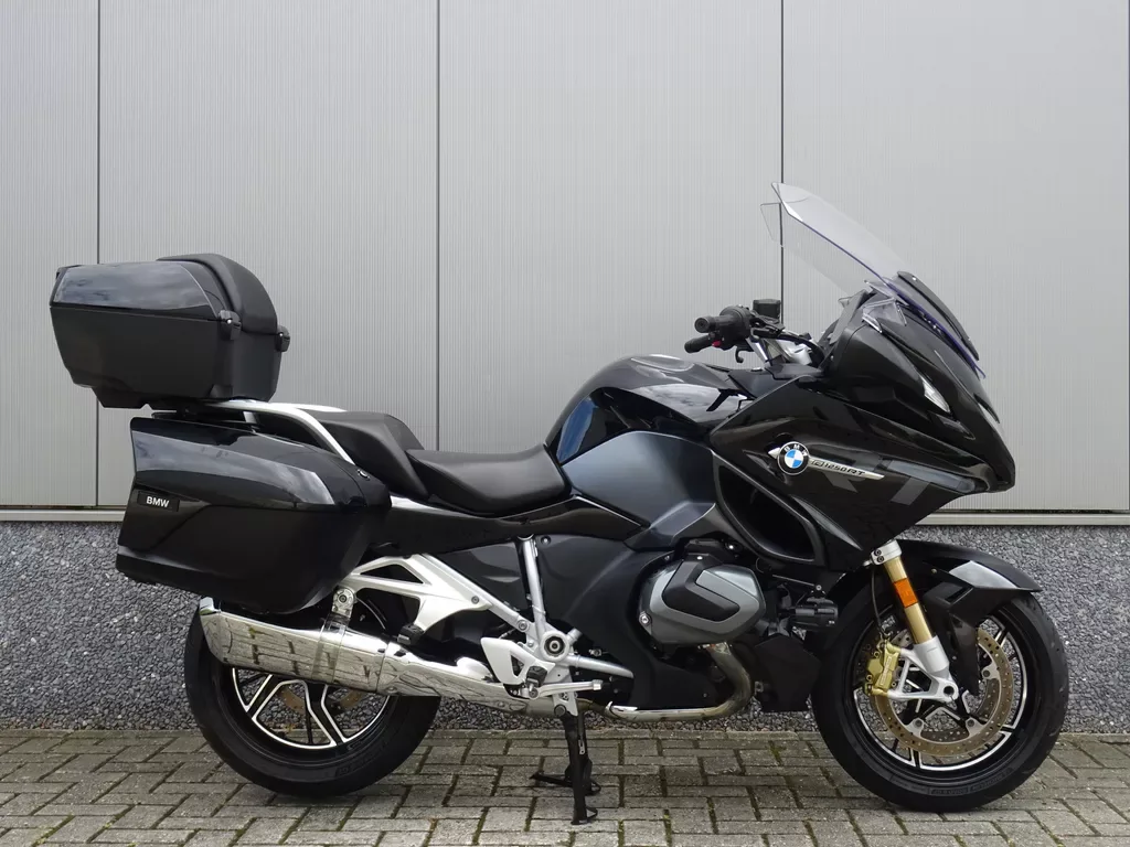 BMW R 1250 RT (2022) — foto 1