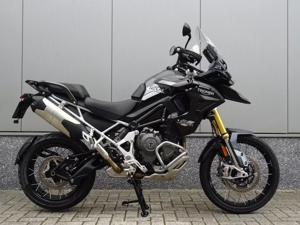 Triumph Tiger 1200 Rally Pro (2022) — foto 1