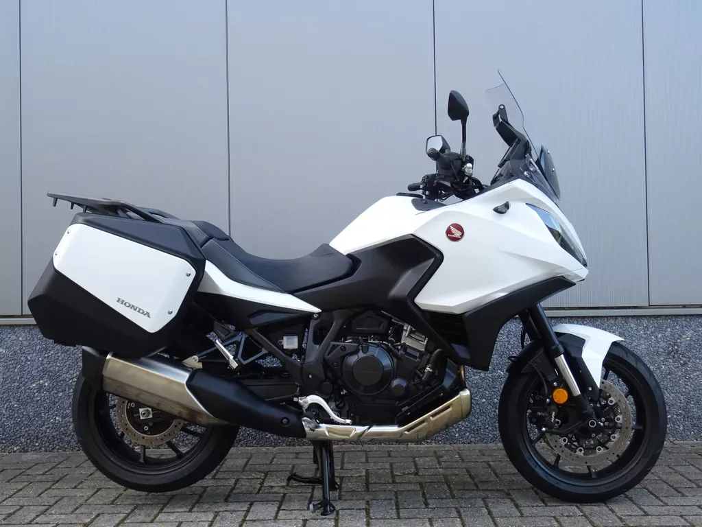 Honda NT 1100 (2023) — foto 1