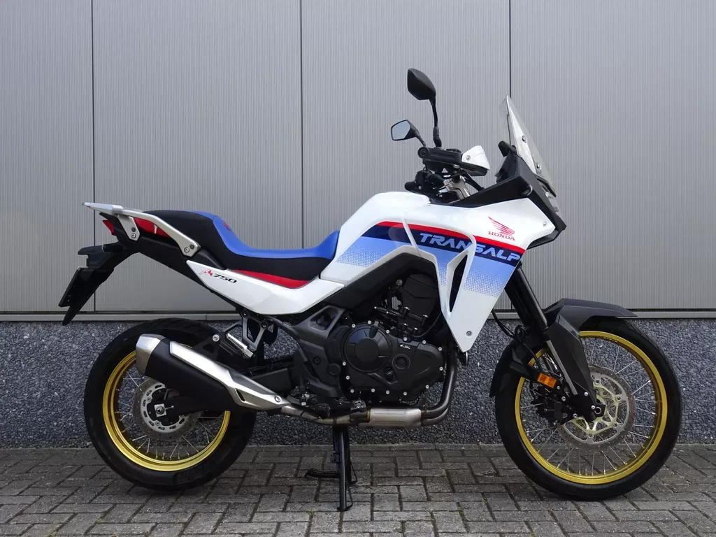 Honda Xl 750 TRANSALP (2023) — foto 1