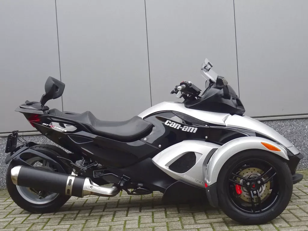 Can-Am Spyder RS (2008) — foto 1