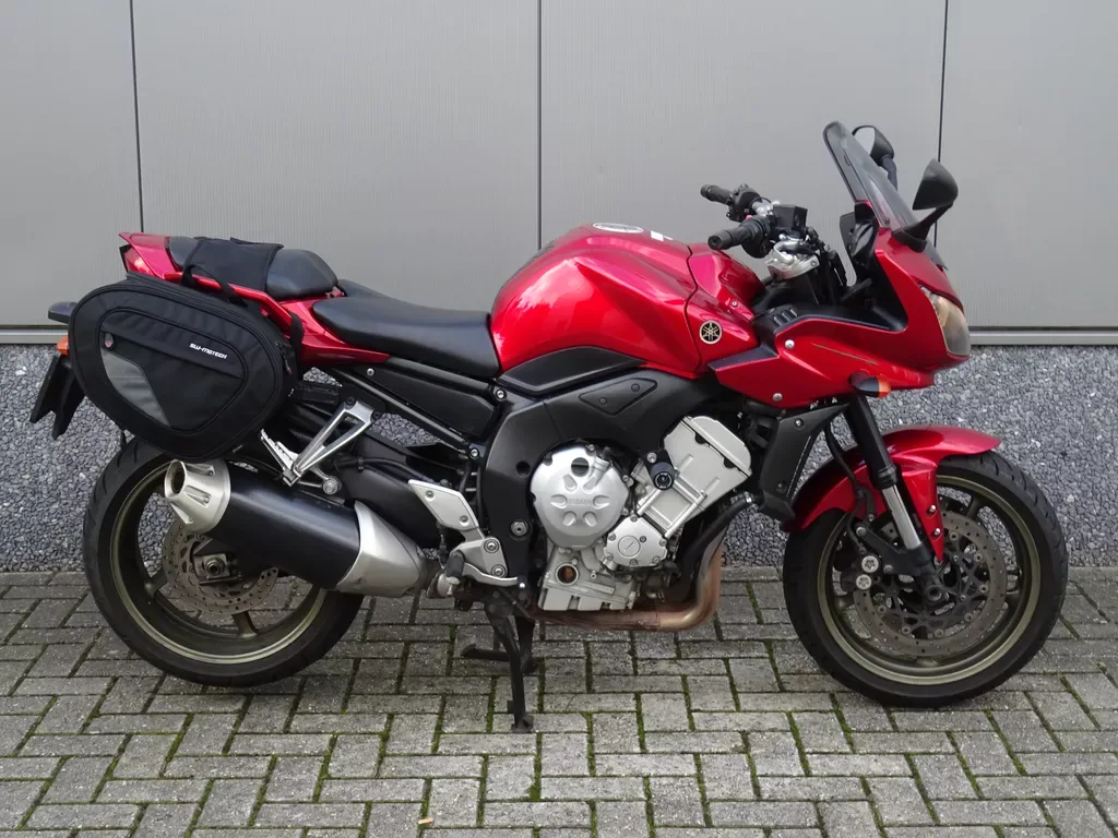 Yamaha FZ1 (2008) — foto 1