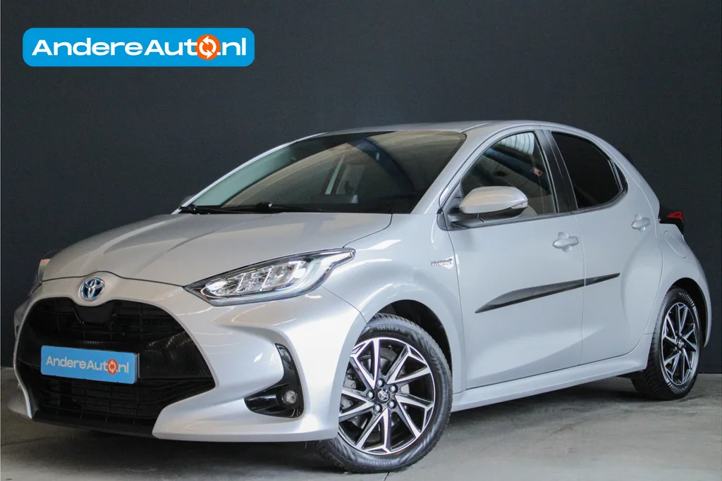 Toyota Yaris (2020) — foto 1