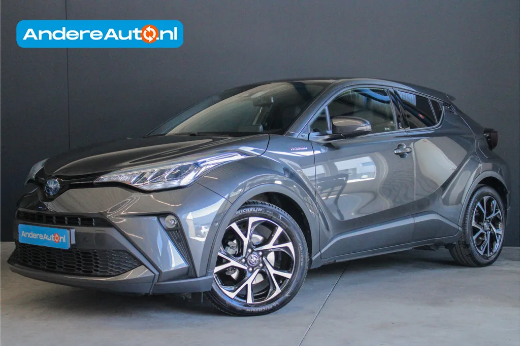 Toyota C-HR (2022) — foto 1
