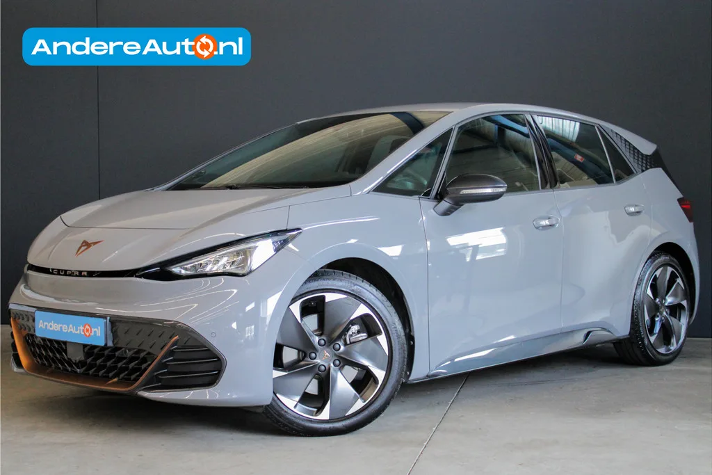 CUPRA Born (2024) — foto 1