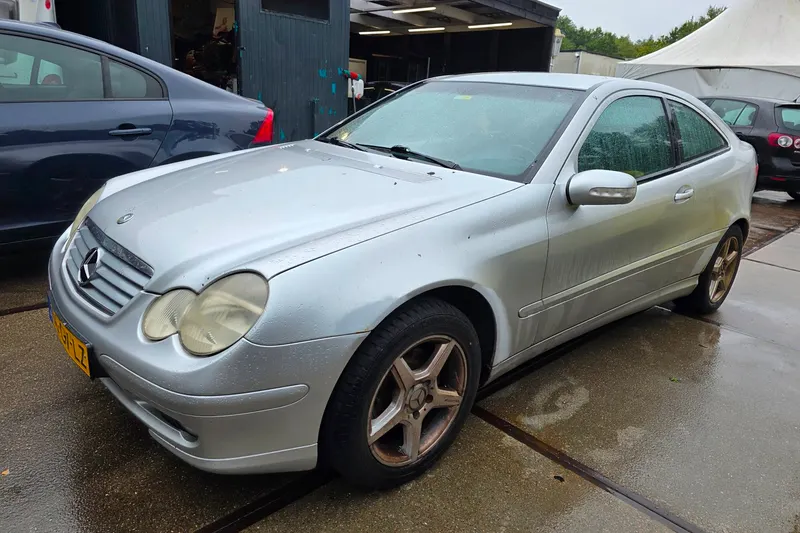 Mercedes-Benz C-Klasse (2001)