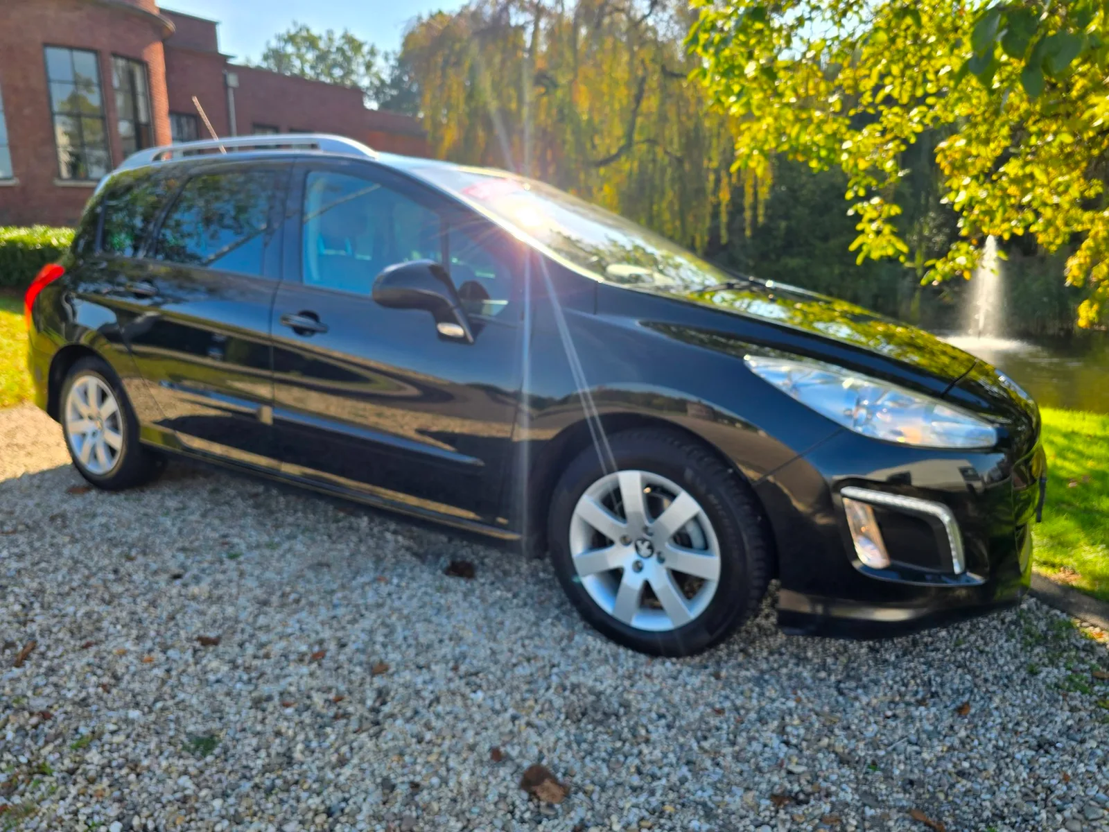 Peugeot 308 (2012) — foto 1