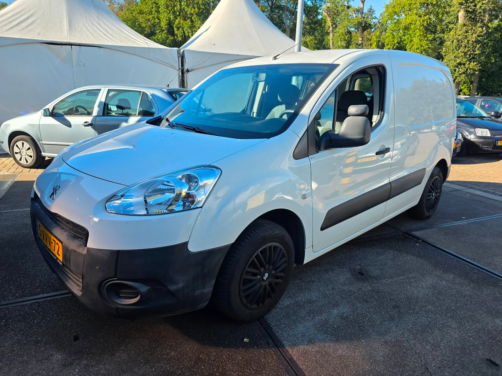 Peugeot Partner (2012) — foto 1
