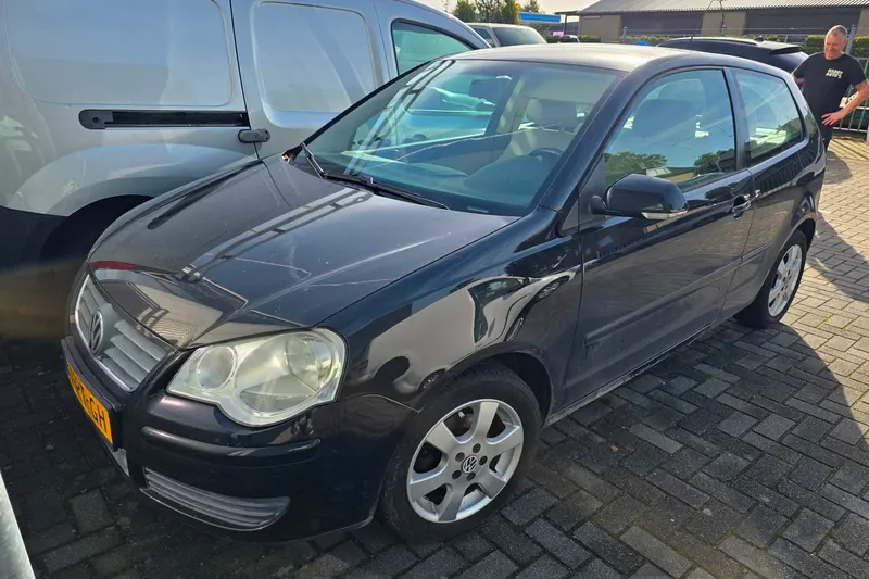 Volkswagen Polo (2005)