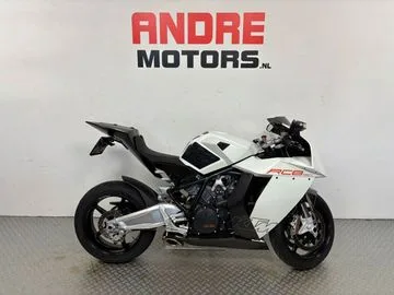 KTM RC (2008) — foto 1