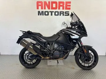KTM 1290 Super Adventure S (2019) — foto 1