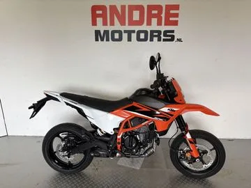 KTM 125 (2025) — foto 1