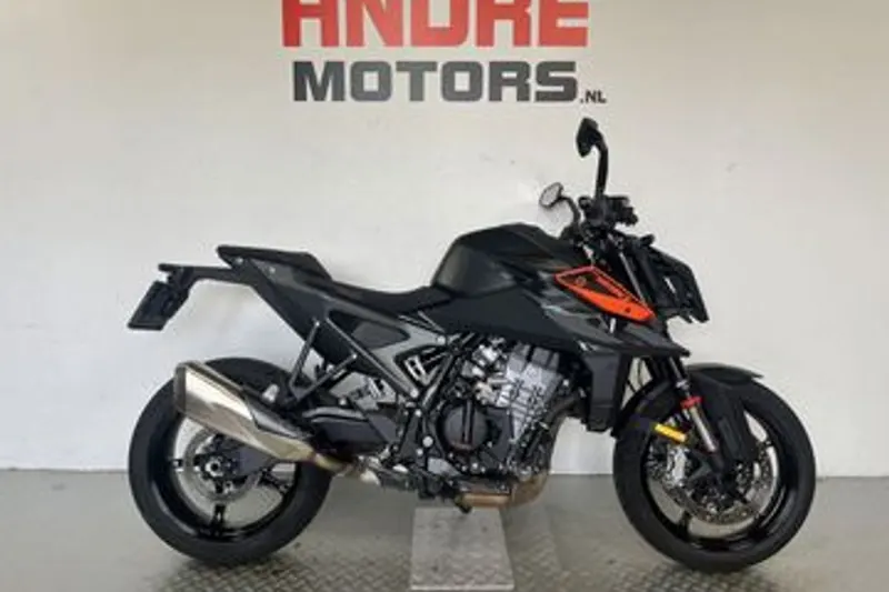 KTM 990 Duke (2024)